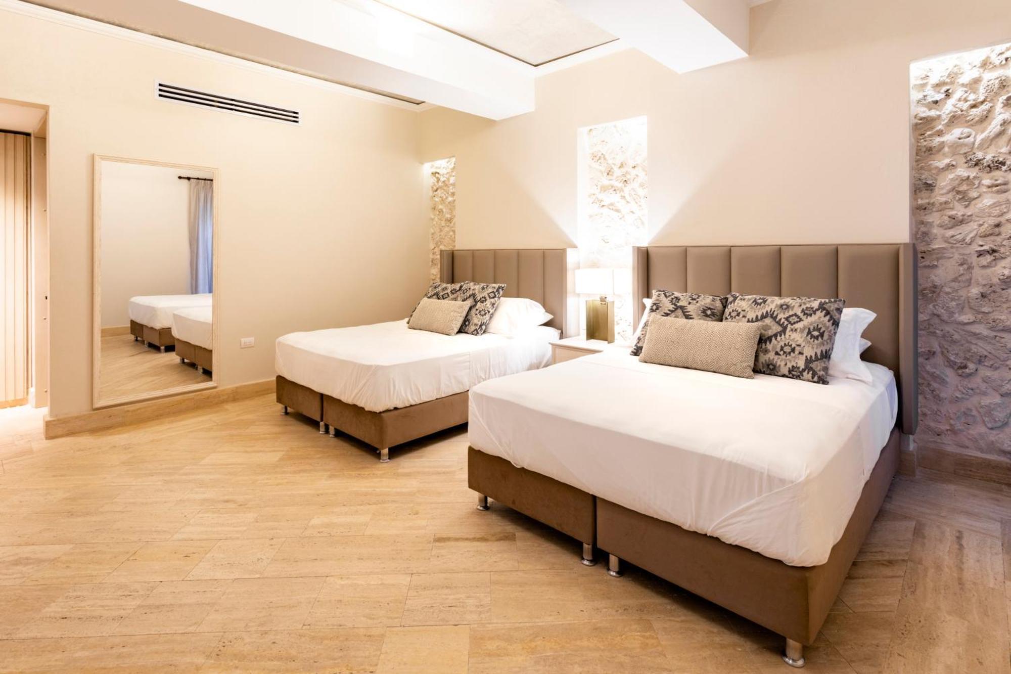 Quarto Superior com 2 Camas de Solteiro