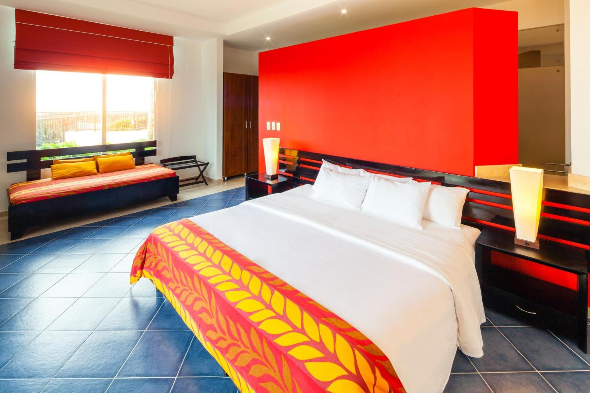 Quarto com Cama de Casal ou 2 de Solteiro